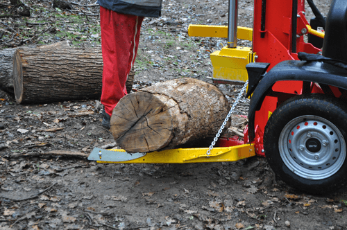 Matériel forestier - Fendeuses à bois - Fendeuse thermique sur châssis routier - XYLO