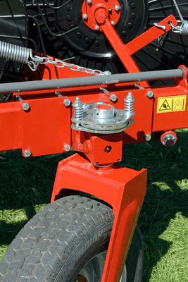 Fenaison - Andaineurs rotatifs - Andaineur SOLEILS MAGNUM EVOLUTION auto-directionnel