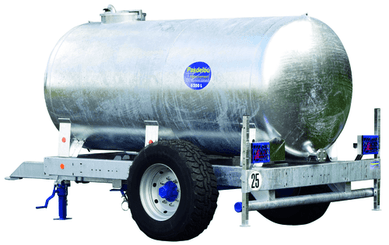Matériel d'élevage - Abreuvoirs/bacs/tonne à eau - Tonne à eau sur châssis