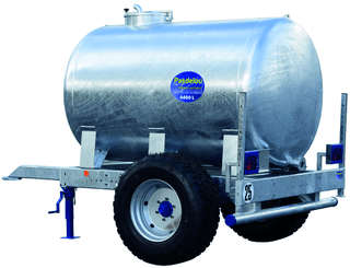 Matériel d'élevage - Abreuvoirs/bacs/tonne à eau - Tonne à eau sur châssis