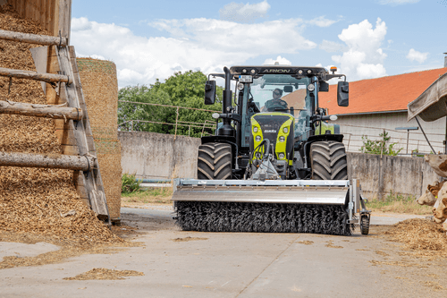 Matériel de ferme/outillage - Balayeuses - Balayeuse type 700 2m30